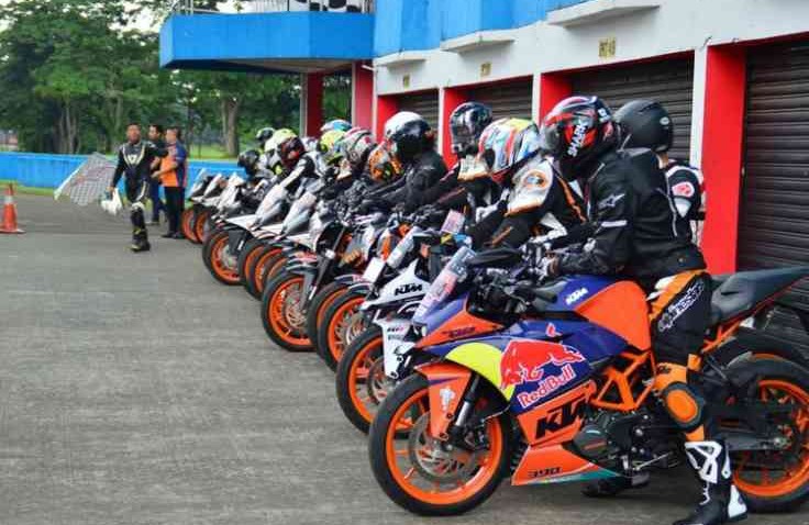 Komunitas KTM Kumpul-kumpul di Sentul, Ngapain ya? ada Coaching Klinik Juga, Keren! 